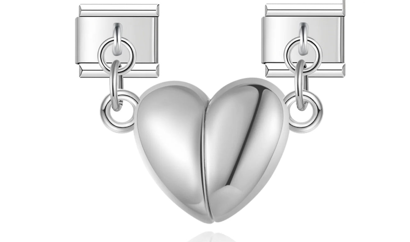 'Magnetic Love' Charm Colgante